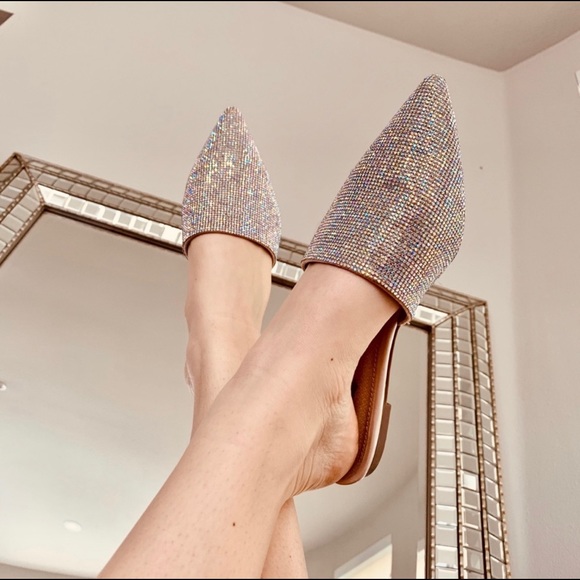 LAST PAIR!💞Crystal Embellished Pointed Mule Flats - Picture 3 of 3